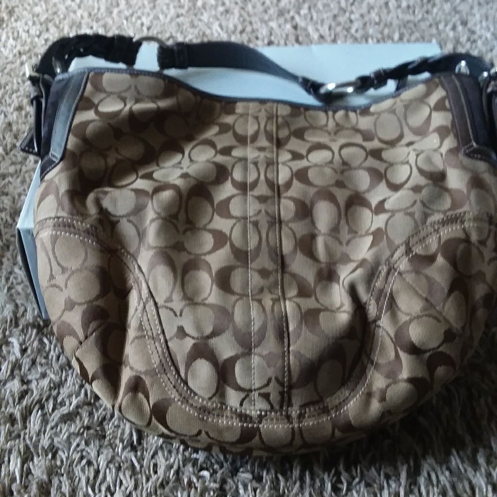 Signature M/L Hobo Bag, Good Condition - image 1